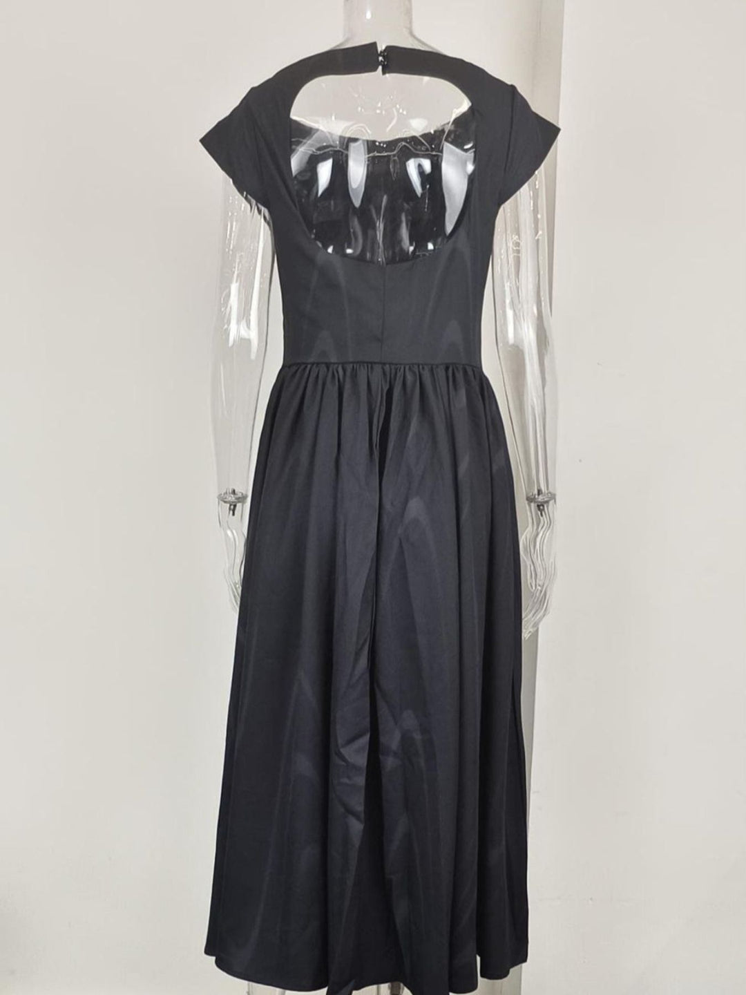 5e7fd870-384a-4a9a-8641-4030348c44fe-Max